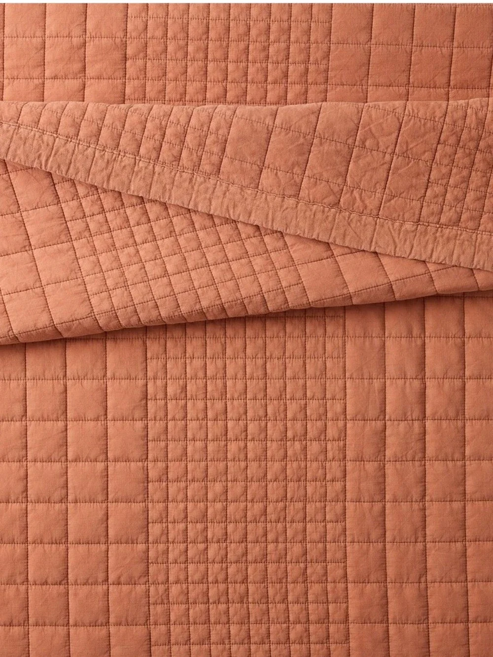 Hearth & Hand King Grid Stitch Quilt Rust
